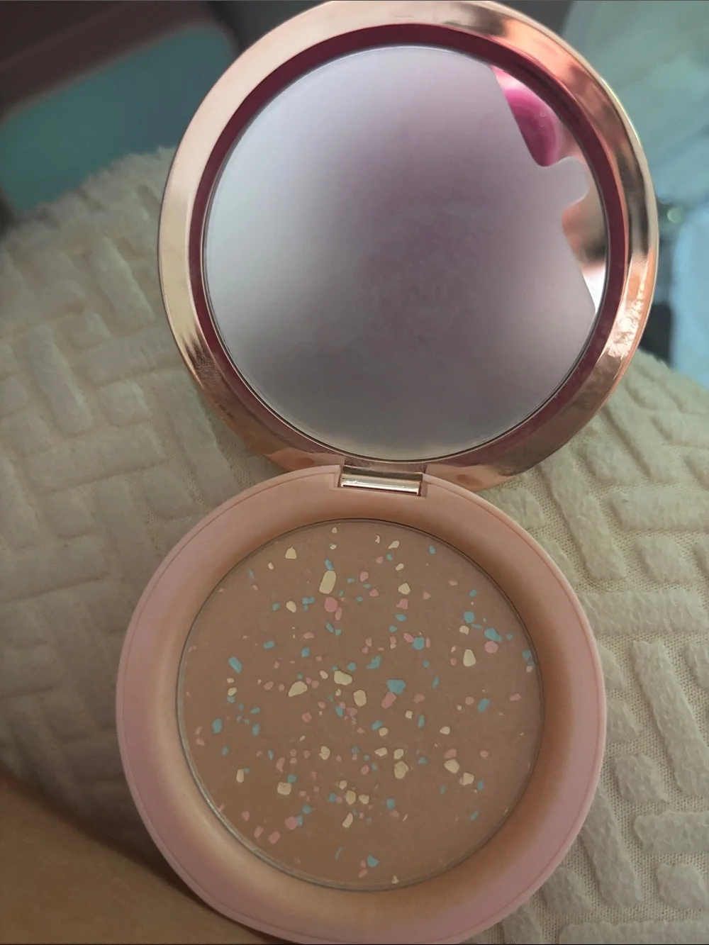 Dollcake Doll Skin Blur & Smooth CC Powder — Pink Compact